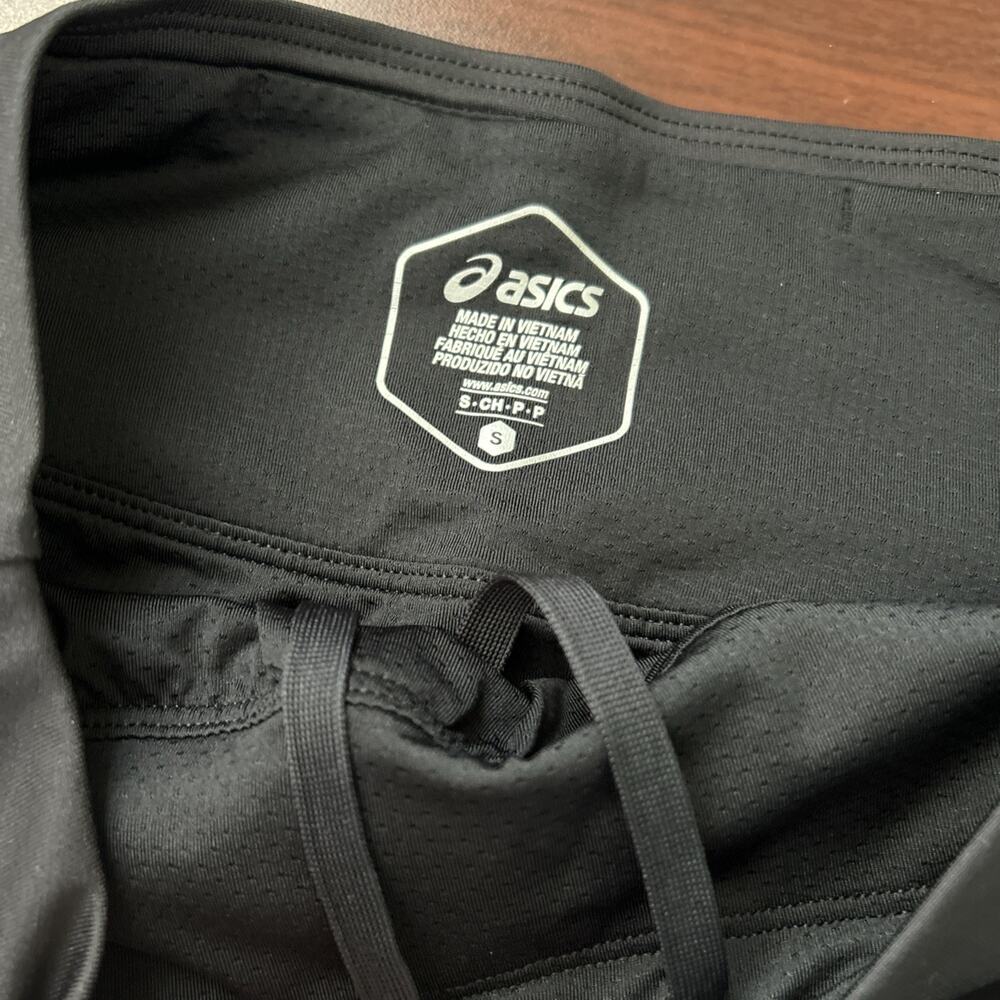 Asics Shorts Black Road 5.5 Inch Running Shorts Womens Size Small New NWT Dry - Picture 4 of 5